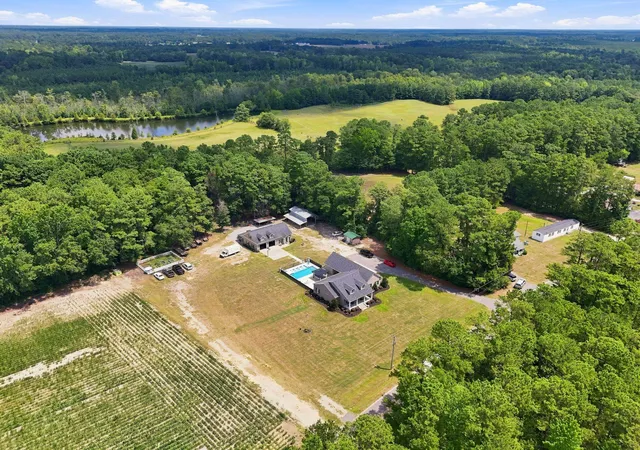 Photo 4 of Single family home for sale at 2483 Valley Frg Rd, Aynor, SC 29511 | MLS# 2619203 | Listing updated on 2026-08-03