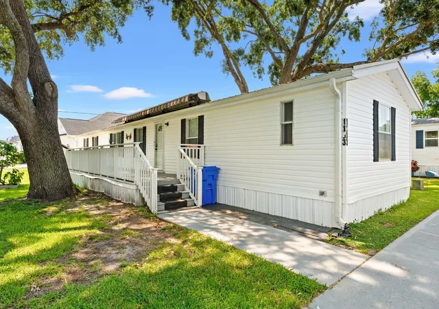 Photo 4 of Manufactured home for sale at 1103 Lissie Ln, Myrtle Beach, SC 29577 | MLS# 2619225 | Listing updated on 2026-08-04