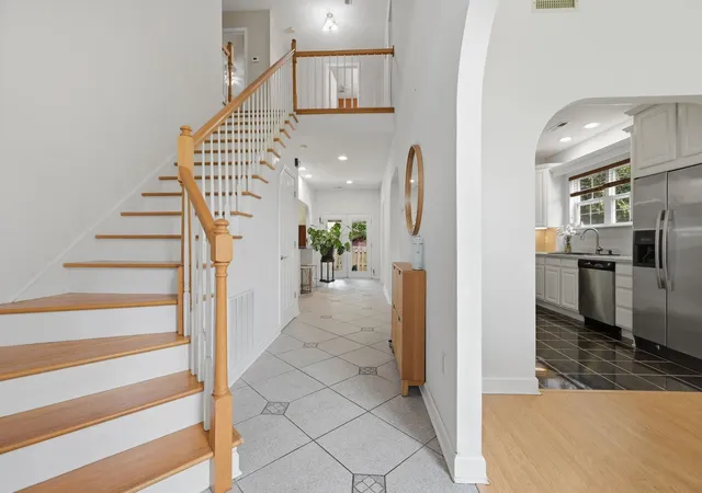 Photo 3 of Single family home for sale at 810 Brenda Pl, Myrtle Beach, SC 29577 | MLS# 2619226 | Listing updated on 2026-08-19