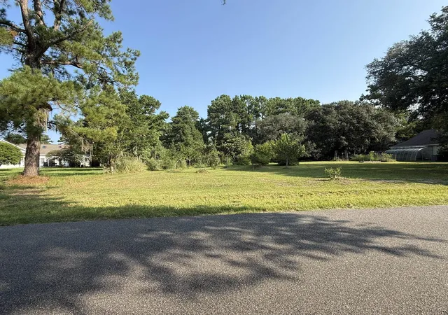 Photo 1 of Sale Pending at 236 Wraggs Fry Rd, Georgetown, SC 29440 | MLS# 2619232 | Listing updated on 2026-08-28