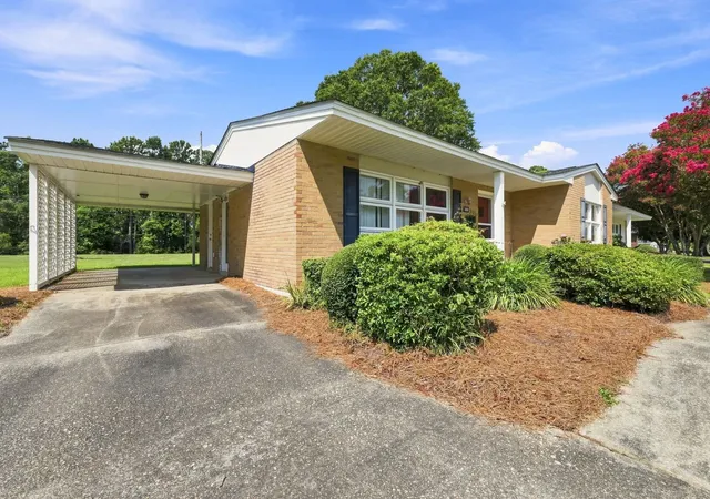 Listing Photo 4 - Condo for sale in building located at 3841 Spruce Dr, Myrtle Beach, SC 29577 - Unit #3841