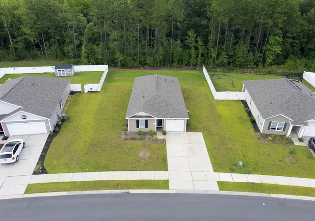Photo 3 of Single family home for sale at 276 Country Grv Way, Galivants Ferry, SC 29544 | MLS# 2619273 | Listing updated on 2026-08-26