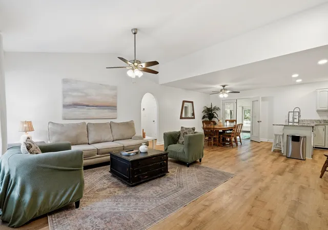 Photo 3 of Single family home for sale at 18 Sextant Pl, Pawleys Island, SC 29585 | MLS# 2619293 | Listing updated on 2026-09-29