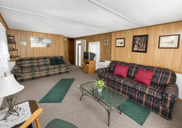Photo 3 of Manufactured home for sale at 380 Bauer Trl, Hemingway, SC 29554 | MLS# 2619300 | Listing updated on 2026-08-05