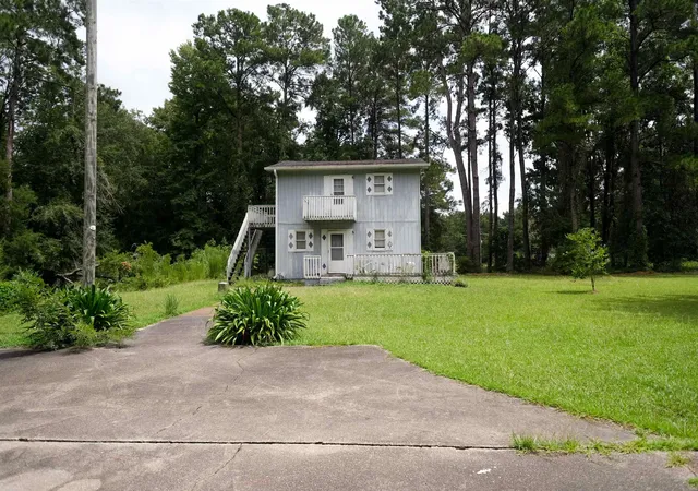 Photo 3 of Single family home for sale at 7060 Horseshoe Cir, Conway, SC 29527 | MLS# 2619338 | Listing updated on 2026-08-05