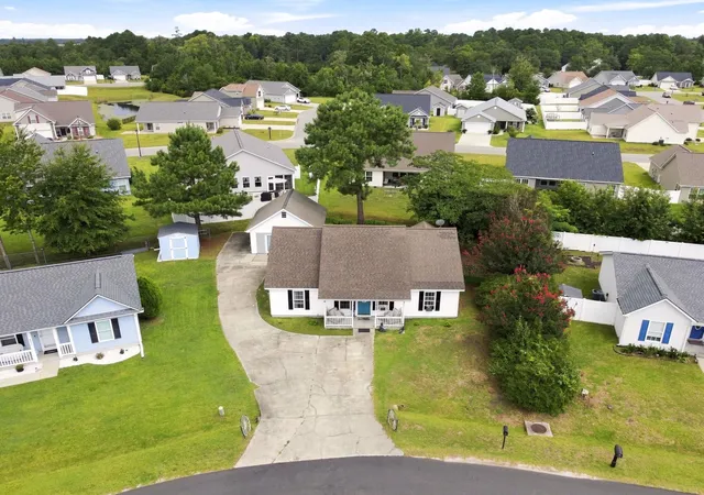 Photo 2 of Single family home for sale at 815 Esther Ct, Conway, SC 29526 | MLS# 2619374 | Listing updated on 2026-09-20