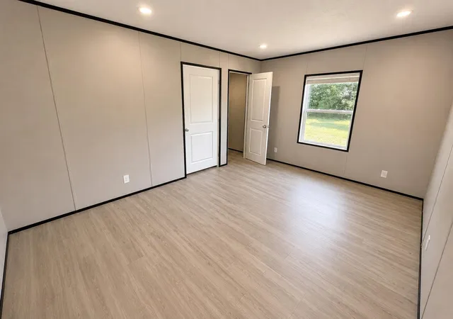 Photo 5 of Manufactured home for sale at 105 Pepe Ct, Conway, SC 29527 | MLS# 2619387 | Listing updated on 2026-08-24