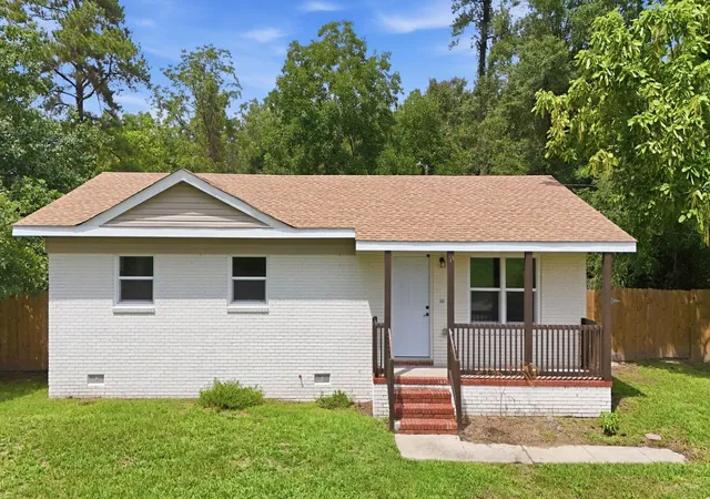 Photo 1 of Single family home for sale at 2761 Thurgood Marshall Hwy, Kingstree, SC 29556 | MLS# 2619394 | Listing updated on 2026-08-31