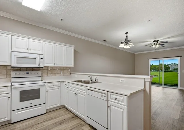 Photo 4 of Townhouse for sale at 302 Kiskadee Loop #B, Conway, SC 29526 | MLS# 2619510 | Listing updated on 2026-08-07