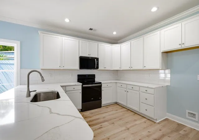 Photo 4 of Single family home for sale at 4513 Pelican St, North Myrtle Beach, SC 29582 | MLS# 2619578 | Listing updated on 2026-09-21