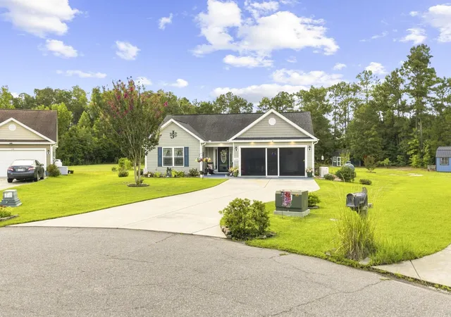 Photo 3 of Single family home for sale at 154 Clearwind Ct, Galivants Ferry, SC 29544 | MLS# 2619639 | Listing updated on 2026-08-19