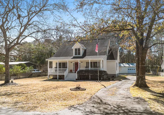 Photo 2 of Single family home for sale at 5113 Pee Dee Ln, Murrells Inlet, SC 29576 | MLS# 2619655 | Listing updated on 2026-08-09