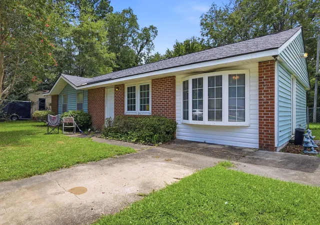 Photo 2 of Sale Pending at 1261 Naylor Ave, Myrtle Beach, SC 29577 | MLS# 2619712 | Listing updated on 2026-08-18