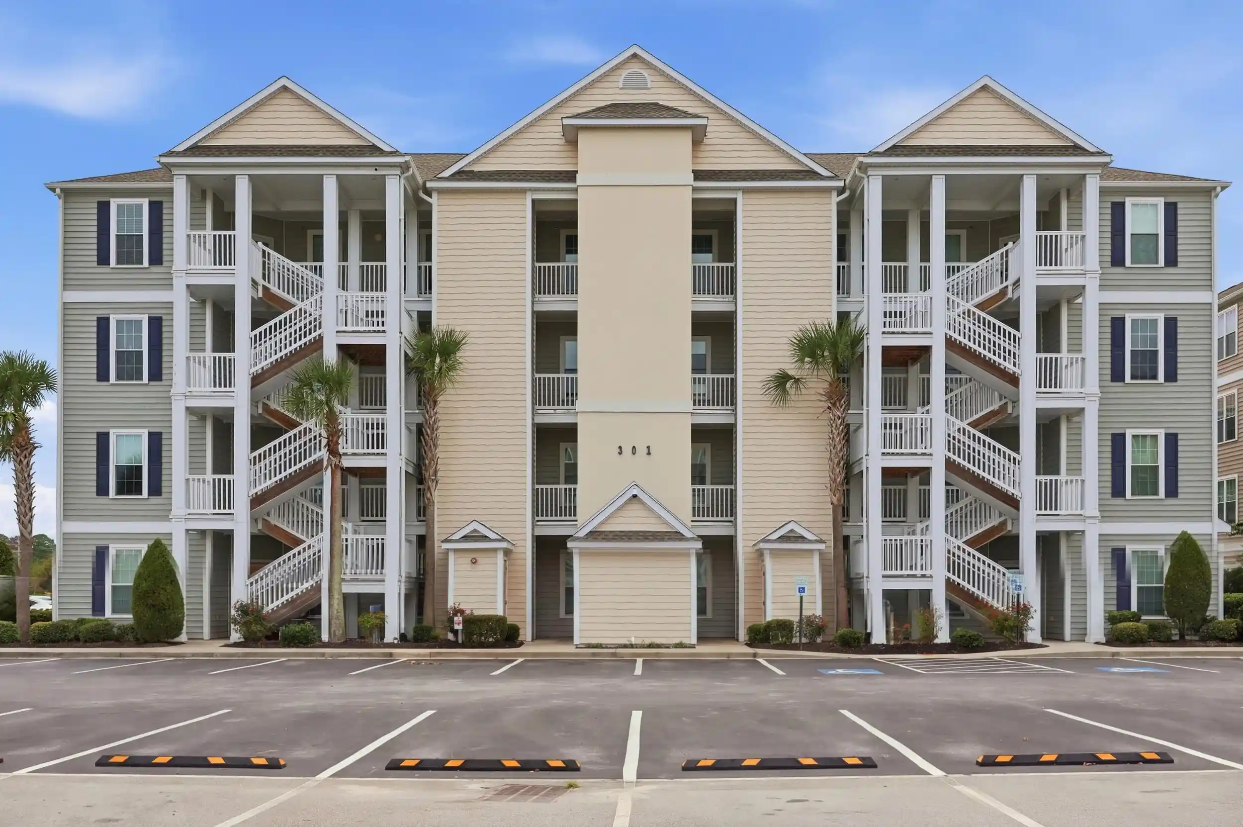 Listing Photo 1 - Condo for sale in 301 Shelby Lawson Dr located at 301 Shelby Lawson Dr, Myrtle Beach, SC 29588 - Unit #104