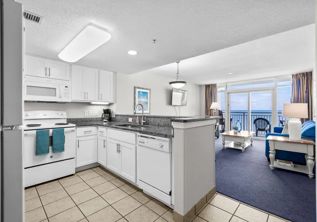 Listing Photo 4 - Condo for sale in building located at 1700 N Ocean Blvd, Myrtle Beach, SC 29577 - Unit #656