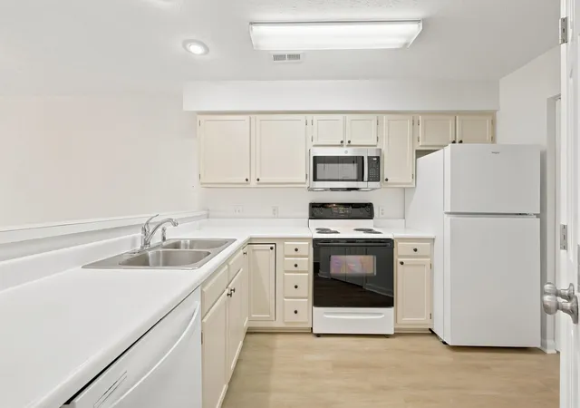 Photo 4 of Condo for sale at 461 Red River Ct #36E, Myrtle Beach, SC 29579 | MLS# 2619842 | Listing updated on 2026-09-29