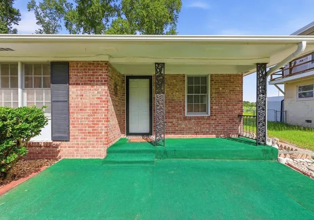 Photo 3 of Sale Pending at 5069 Watergate Dr, Myrtle Beach, SC 29588 | MLS# 2619869 | Listing updated on 2026-08-17