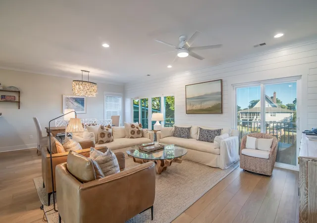 Photo 3 of Single family home for sale at 167 Sportsman Dr, Pawleys Island, SC 29585 | MLS# 2619925 | Listing updated on 2026-09-29