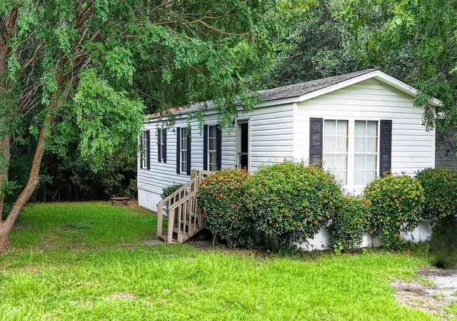 Photo 1 of Sale Pending at 869 Hilander Dr, Murrells Inlet, SC 29576 | MLS# 2619962 | Listing updated on 2026-08-25