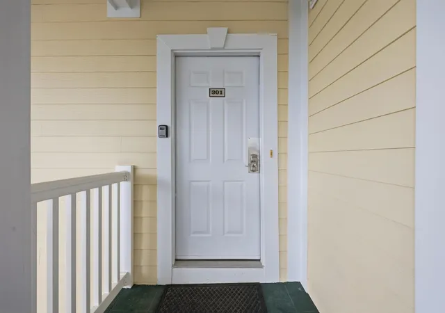 Photo 2 of Condo for sale at 4872 Dahila Ct #301, Myrtle Beach, SC 29577 | MLS# 2620014 | Listing updated on 2026-10-05