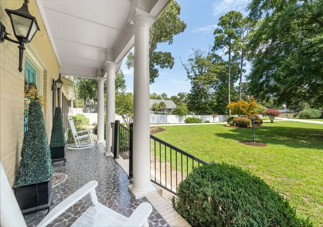 Photo 3 of Single family home for sale at 4380 Lake Cir, Little River, SC 29566 | MLS# 2620061 | Listing updated on 2026-08-13