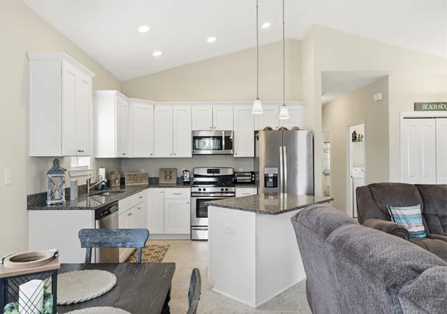 Photo 3 of Single family home for sale at 4333 Grande Harbour Blvd, Little River, SC 29566 | MLS# 2620085 | Listing updated on 2026-08-14