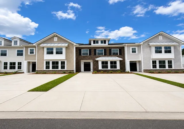 Photo 1 of Sale Pending at 224 Lockland Dr #30, Myrtle Beach, SC 29588 | MLS# 2620153 | Listing updated on 2026-08-19