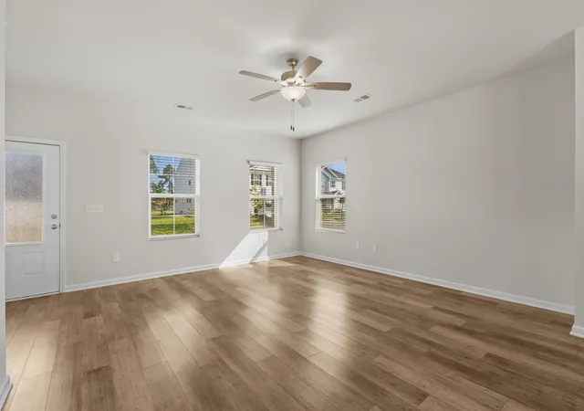 Photo 4 of Single family home for sale at 1318 Boswell Ct, Conway, SC 29526 | MLS# 2620145 | Listing updated on 2026-08-15