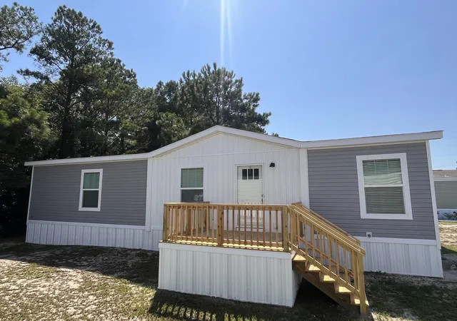Photo 3 of Manufactured home for sale at 1316 Toucan Dr, North Myrtle Beach, SC 29582 | MLS# 2620369 | Listing updated on 2026-08-19