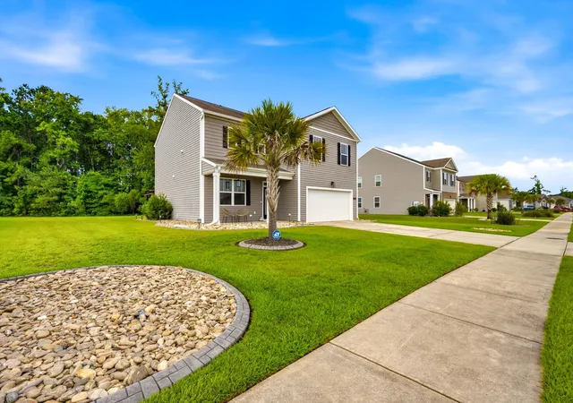Photo 3 of Single family home for sale at 416 Carmello Cir, Conway, SC 29526 | MLS# 2620446 | Listing updated on 2026-08-20