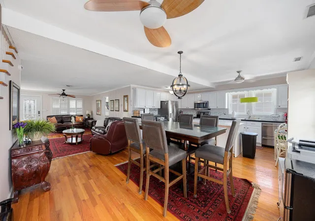 Photo 4 of Single family home for sale at 302 46th Avenue N, North Myrtle Beach, SC 29582 | MLS# 2620489 | Listing updated on 2026-08-20