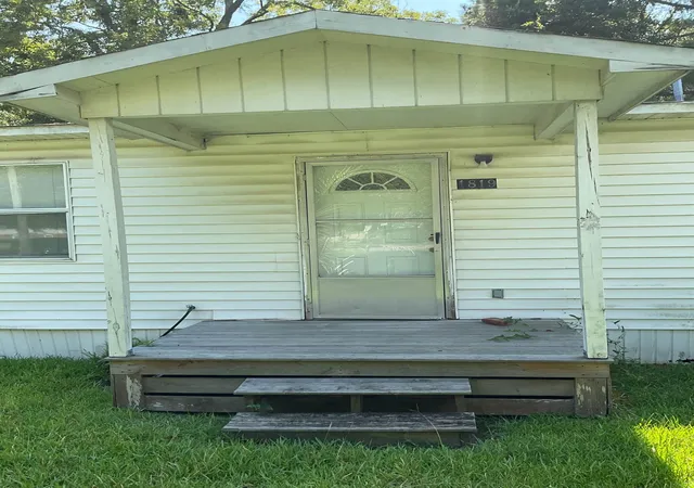Photo 1 of Sale Pending at 1819 Gilbert Ln, Georgetown, SC 29440 | MLS# 2620530 | Listing updated on 2026-08-21
