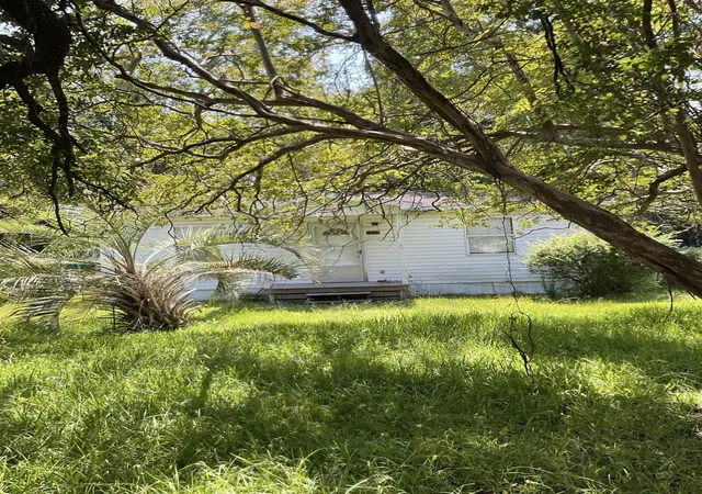 Photo 2 of Sale Pending at 1819 Gilbert Ln, Georgetown, SC 29440 | MLS# 2620530 | Listing updated on 2026-08-21