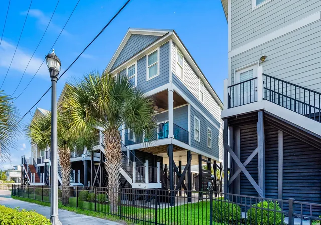 Photo 1 of Single family home for sale at 141 Garden City Retreat Dr, Garden City Beach, SC 29576 | MLS# 2620540 | Listing updated on 2026-09-29