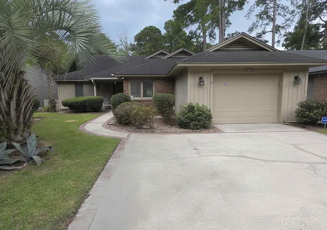 Photo 2 of Sale Pending at 114 Boxwood Ln, Conway, SC 29526 | MLS# 2620559 | Listing updated on 2026-08-27