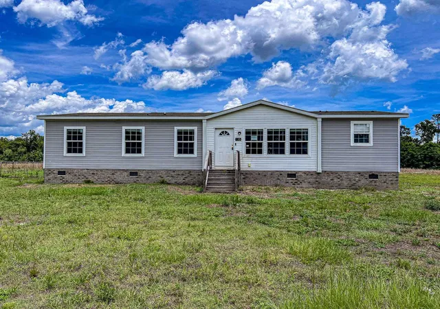 Photo 1 of Manufactured home for sale at 176 Old Flowers Rd, Johnsonville, SC 29555 | MLS# 2620612 | Listing updated on 2026-10-08