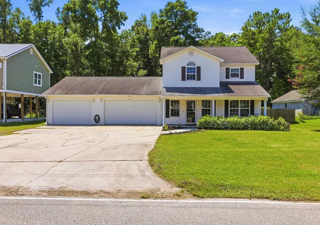 Photo 1 of Single family home for sale at 907 Folly Rd, Myrtle Beach, SC 29588 | MLS# 2620668 | Listing updated on 2026-08-25