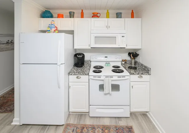 Listing Photo 4 - Condo for sale in building located at 1509 N Waccamaw Dr, Murrells Inlet, SC 29576 - Unit #118