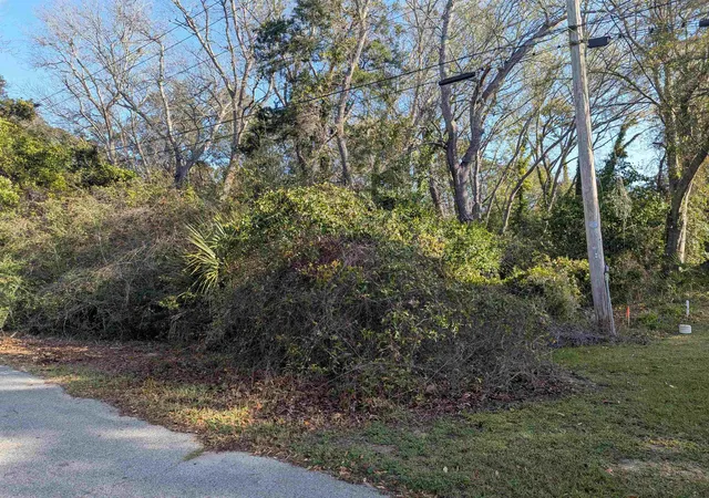 Photo 3 of Single family home for sale at 306 63rd Ave N, Myrtle Beach, SC 29577 | MLS# 2620754 | Listing updated on 2026-08-26