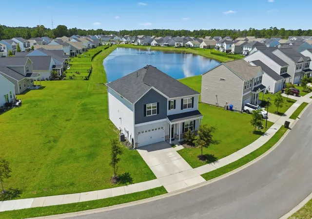 Photo 2 of Single family home for sale at 924 St Albans Loop, Conway, SC 29526 | MLS# 2620761 | Listing updated on 2026-08-21