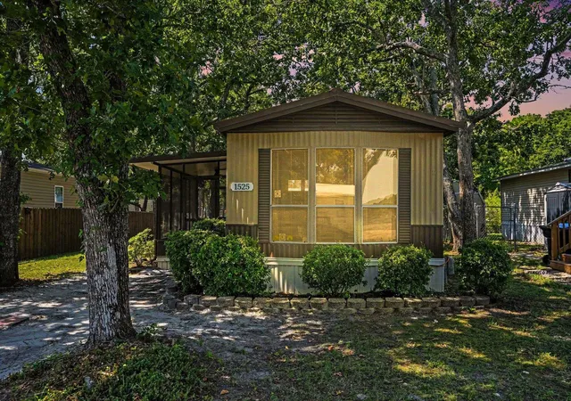 Photo 2 of Manufactured home for sale at 1525 Virgo Ln, Myrtle Beach, SC 29575 | MLS# 2620794 | Listing updated on 2026-09-01
