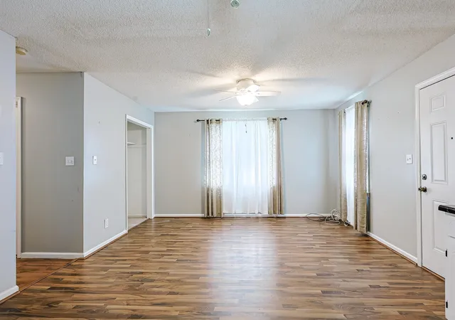 Photo 2 of Single family home for sale at 104 S Eaddy St, Hemingway, SC 29554 | MLS# 2620807 | Listing updated on 2026-08-25