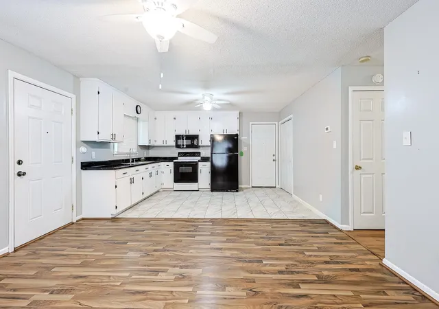 Photo 3 of Single family home for sale at 104 S Eaddy St, Hemingway, SC 29554 | MLS# 2620807 | Listing updated on 2026-08-25