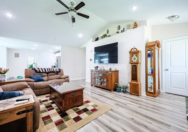 Photo 3 of Single family home for sale at 1403 Heirloom Dr, Conway, SC 29527 | MLS# 2620829 | Listing updated on 2026-08-25