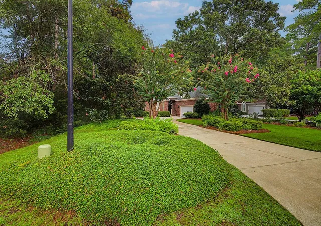 Photo 2 of Sale Pending at 380 Doral Dr, Pawleys Island, SC 29585 | MLS# 2620840 | Listing updated on 2026-08-28