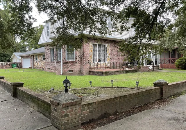 Photo 2 of Single family home for sale at 1617 Emanuel St, Georgetown, SC 29440 | MLS# 2620875 | Listing updated on 2026-08-28