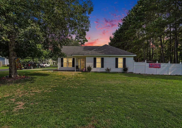 Photo 1 of Single family home for sale at 3002 Denine Dr, Conway, SC 29526 | MLS# 2621074 | Listing updated on 2026-08-26