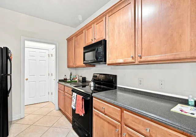 Listing Photo 5 - Condo for sale in building located at 2037 Silvercrest Dr, Myrtle Beach, SC 29579 - Unit #16-E