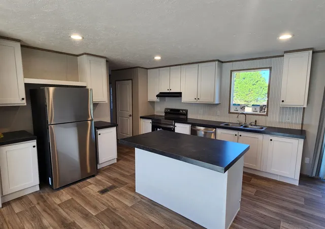 Photo 4 of Manufactured home for sale at 732 Black Branch Rd, Dillon, SC 29536 | MLS# 2621124 | Listing updated on 2026-08-27