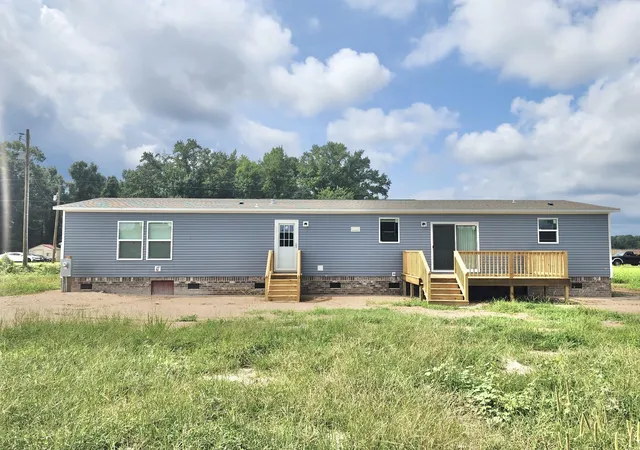 Photo 2 of Manufactured home for sale at 608 Black Branch Rd, Dillon, SC 29536 | MLS# 2621125 | Listing updated on 2026-08-27